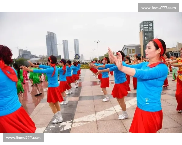 泰山登山赛燃情启幕：万人同跳 12 分钟专属热身操